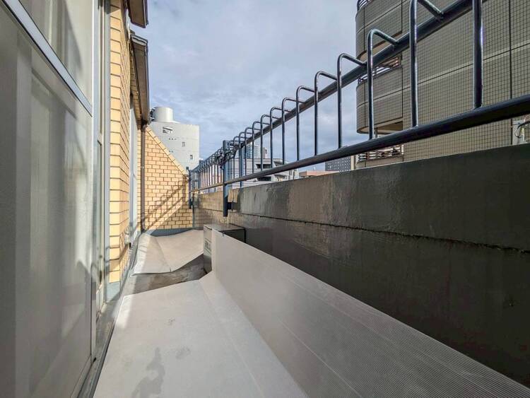 その他 朝の澄んだ空気や、夕方に吹く清々しい風を感じられるバルコニー。