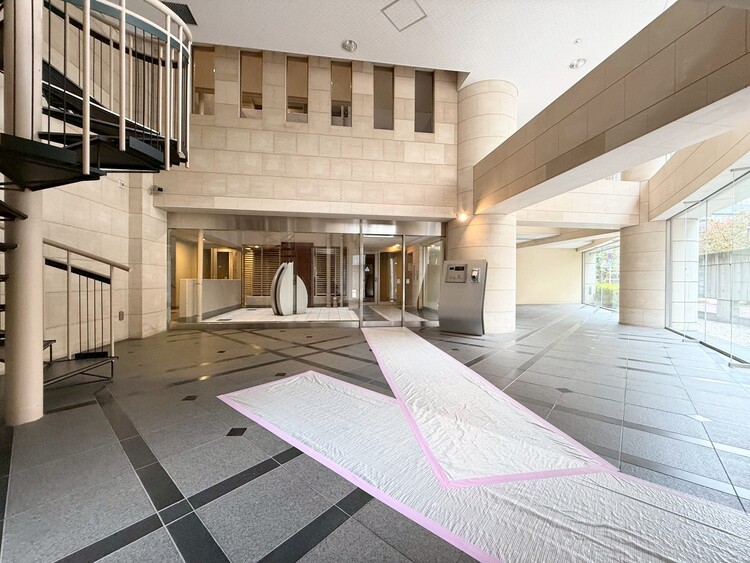 その他 館内は静寂な中が保たれており、管理が行き届いている印象を受けました。