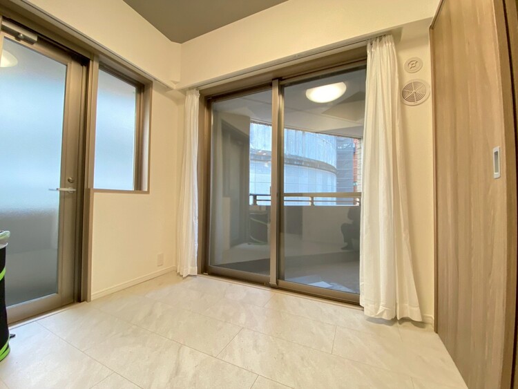 子供部屋 清かで艶やかな時間をもたらしてくれる室内です。