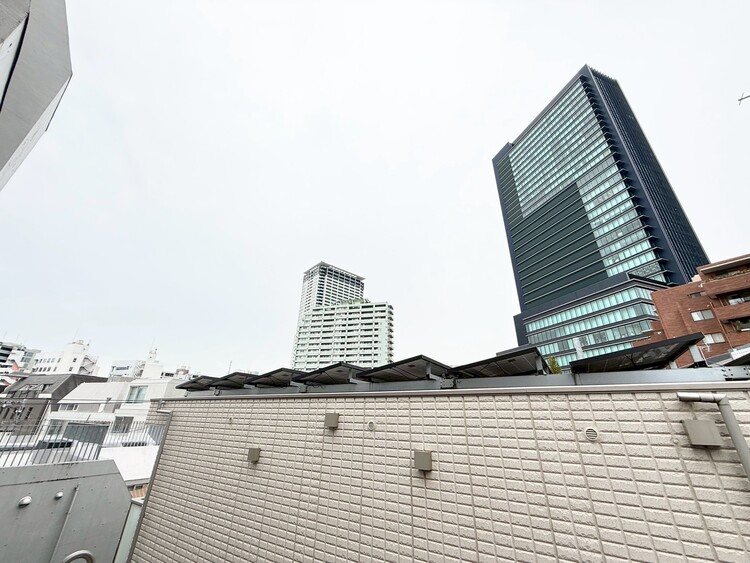 バルコニー 陽当たり・通風・開放感に恵まれた環境です。