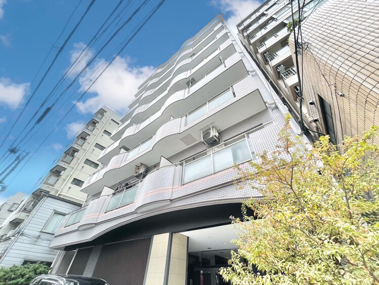 その他 飽きのこないシンプルモダンな外観です。