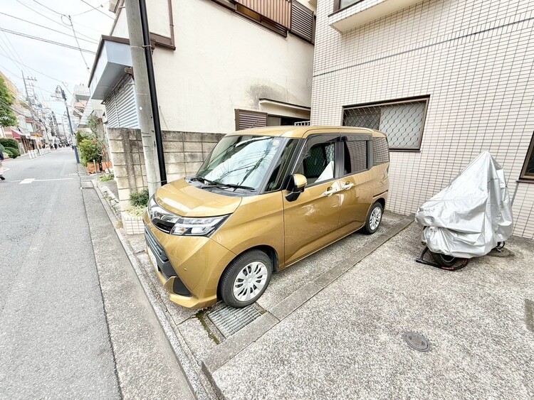 その他 駐車スペースが嬉しいですね。※空き状況は都度ご確認下さい。