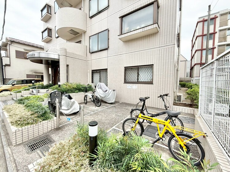 その他 駐輪場も綺麗に整頓されています。※空き状況は都度ご確認下さい。