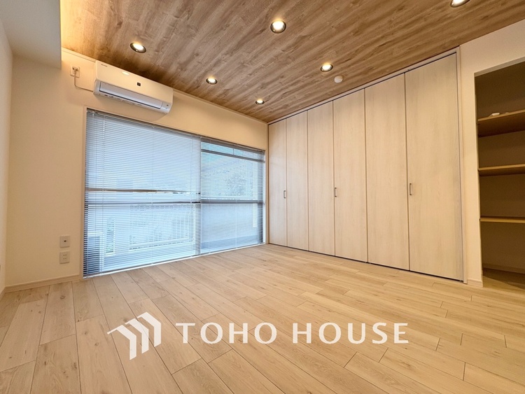 内装 【LIVING】◆眩い◆光が燦々と入り、家族の笑顔を照らす。「いつまでも続いて」と願う夢のような毎日がここにある。