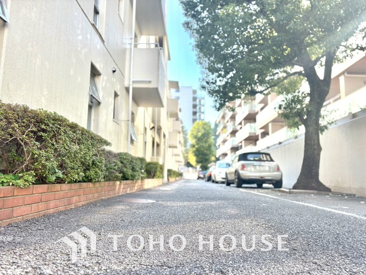 駐車場 【PARKING】◆愛車を◆安全に駐車できる駐車場がございます。