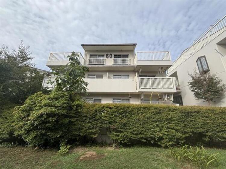 外観 京王高尾線「めじろ台駅」までバス10分・停歩5分の物件です