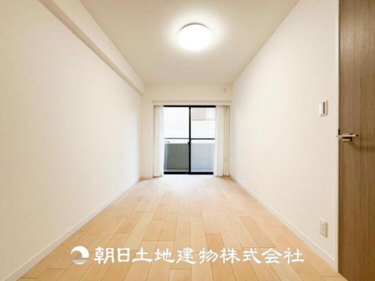 内装 【居室】設計者のセンスが求められる大切な空間だからこそ、落ち着いて過ごせる癒しと寛ぎの空間が欲しい。そんな願いを叶えました。