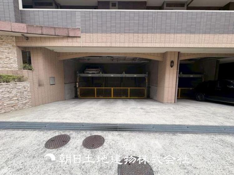 その他 【駐車場】敷地内駐車場。日々の暮らしをスムーズにするため大切なスペースです。