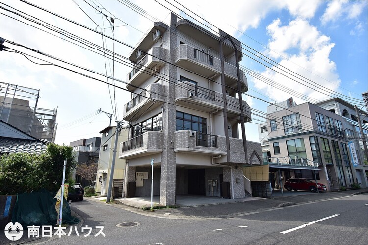 外観 東南角地【敷地面積79.56m2(24.06坪)】駐車2台！即日ご内覧可能です♪