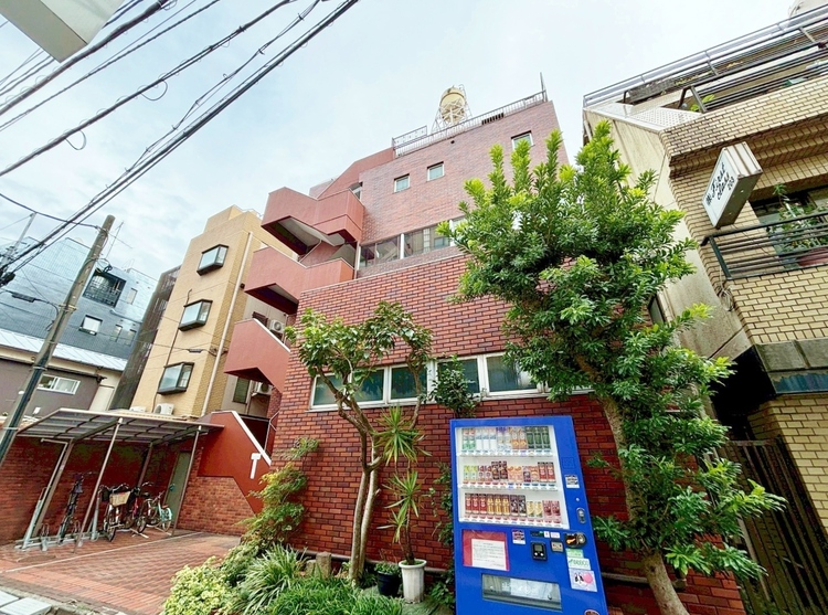 外観 現地に足をお運びいただいた際には、周辺散策などをお勧めいたします。