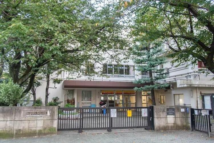 周辺 目黒区立田道小学校