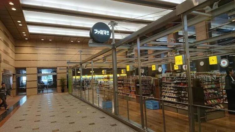 周辺 ファミリーマート恵比寿ガーデンプレイス店