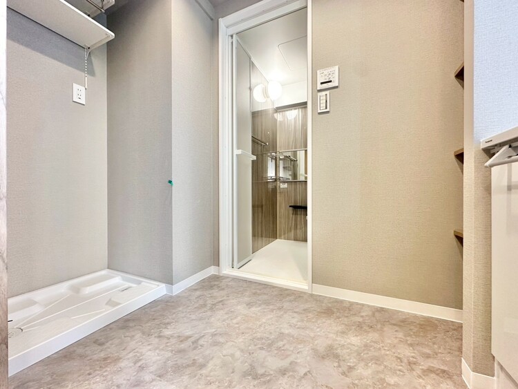 洗面 清潔感と心地よさを重視した、上質感漂うパウダールーム。