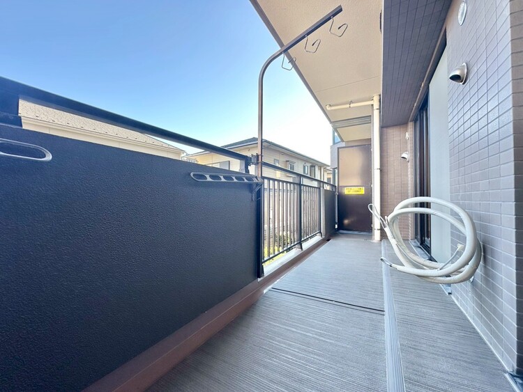 バルコニー 暮らしの中で、光と風を演出してくれるバルコニー。