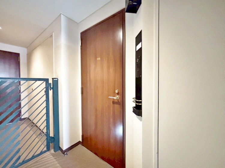 玄関 玄関を開ければ、そこは安らぎのご自宅。