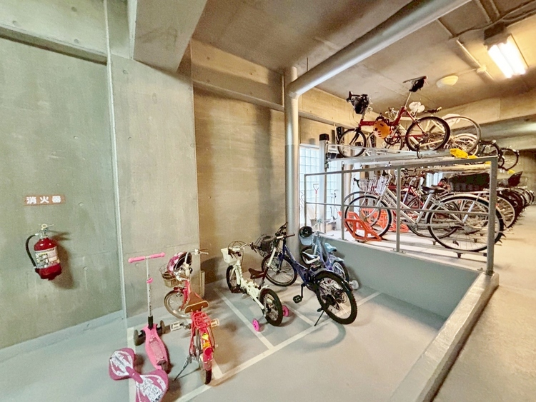 その他 きちんと整備された駐輪場。住む方の心遣いが感じられます。