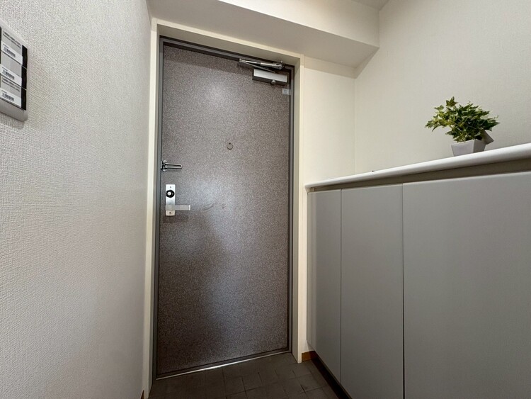 玄関 シューズボックスを完備した玄関です。