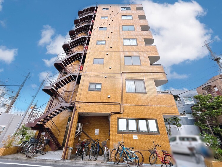 外観 資料には掲載していない情報が、現地にはたくさんあります。是非一度、現地をご確認ください。