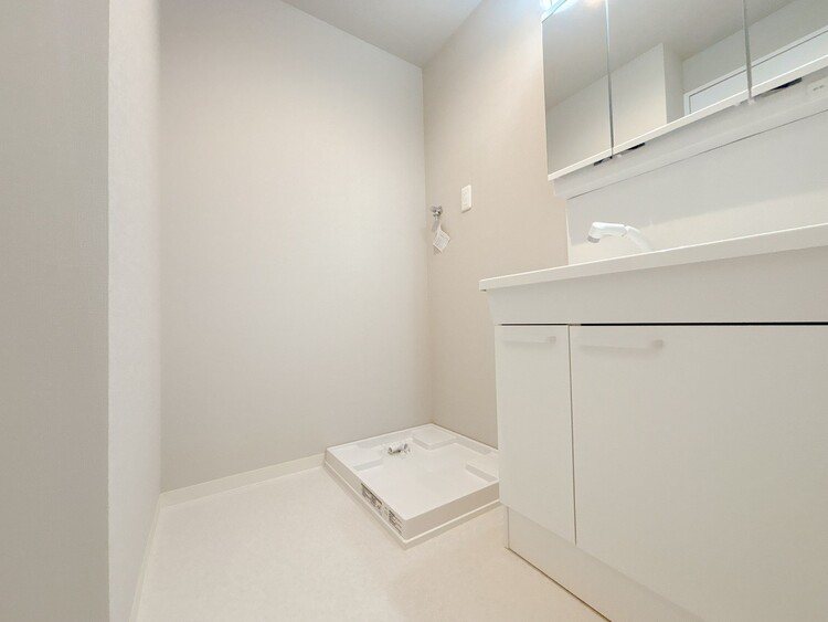 洗面 清潔感と心地よさを重視した、上質感漂うパウダールーム。