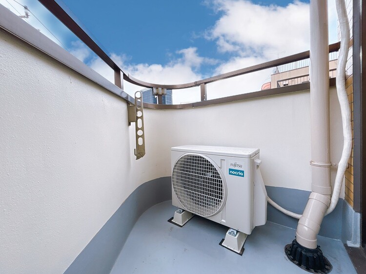 バルコニー 暮らしの中で、光と風を演出してくれるバルコニー。