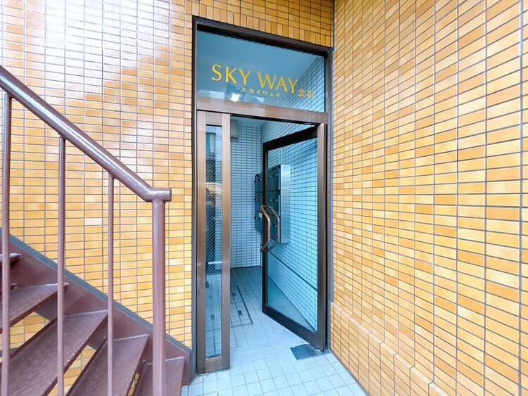 エントランス 外と内をつなぐエントランスは、まさに顔となる場所。