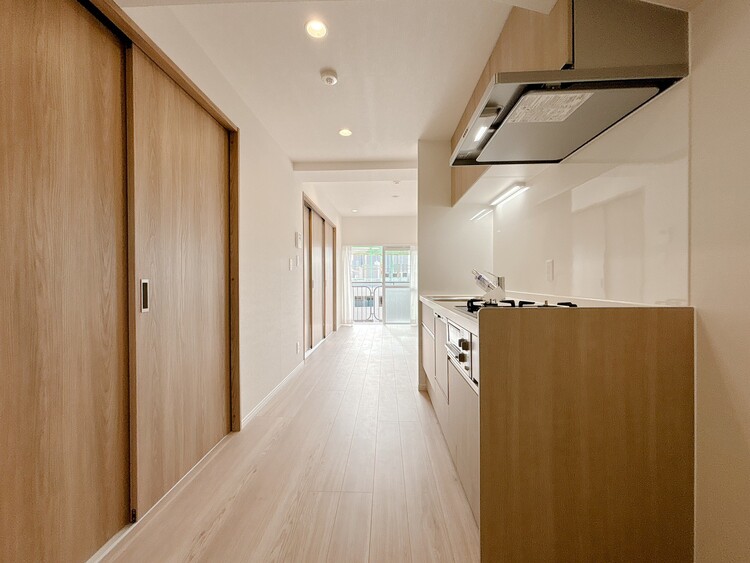 居間 快適に過ごす毎日を求めて、暮らしの中でご自身の「マイホーム」に創り上げてください。