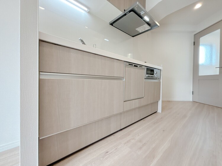 キッチン 洗練されたスタイリッシュなデザイン性と使いやすさを備えた仕様。