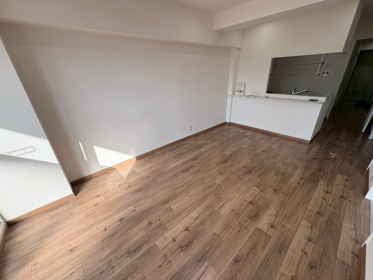 居間 快適に過ごす毎日を求めて、暮らしの中でご自身の「マイホーム」に創り上げてください。