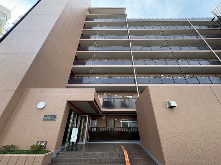 外観 資料には掲載していない情報が、現地にはたくさんあります。是非一度、現地をご確認ください。