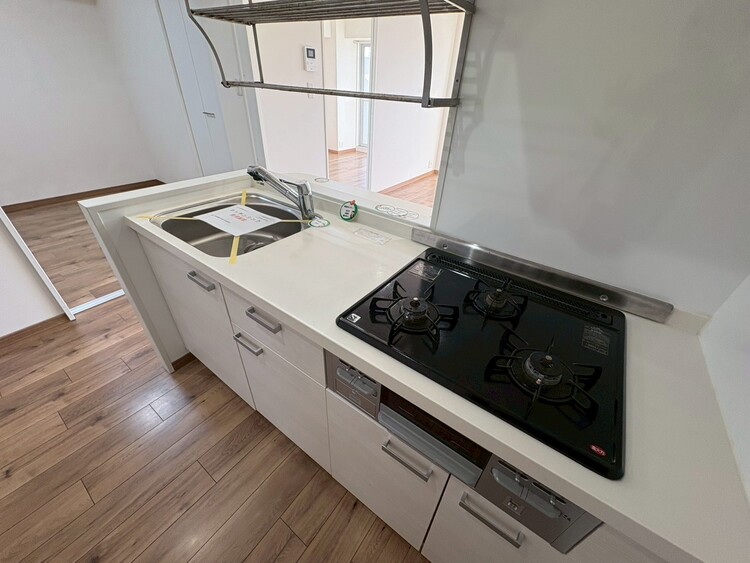 キッチン 洗練されたスタイリッシュなデザイン性と使いやすさを備えた仕様。