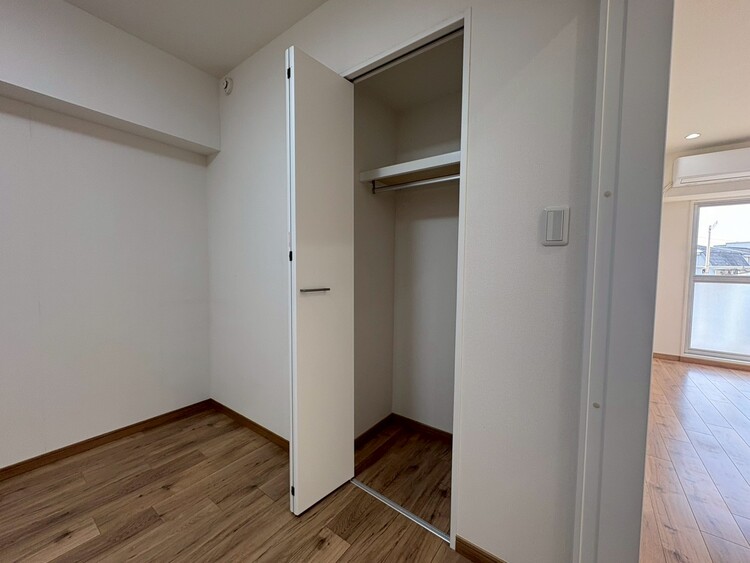 収納 居室にはクローゼットがあり、荷物もスッキリ収納して快適にお過ごしいただけます。