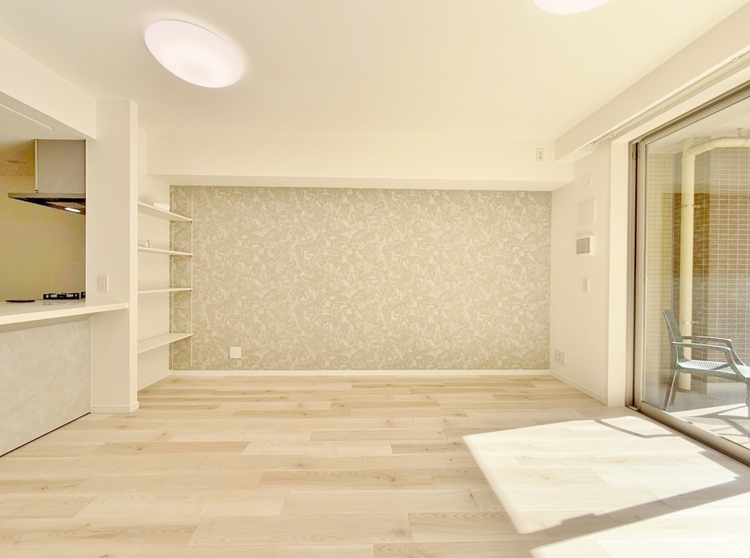 居間 快適に過ごす毎日を求めて、暮らしの中でご自身の「マイホーム」に創り上げてください。