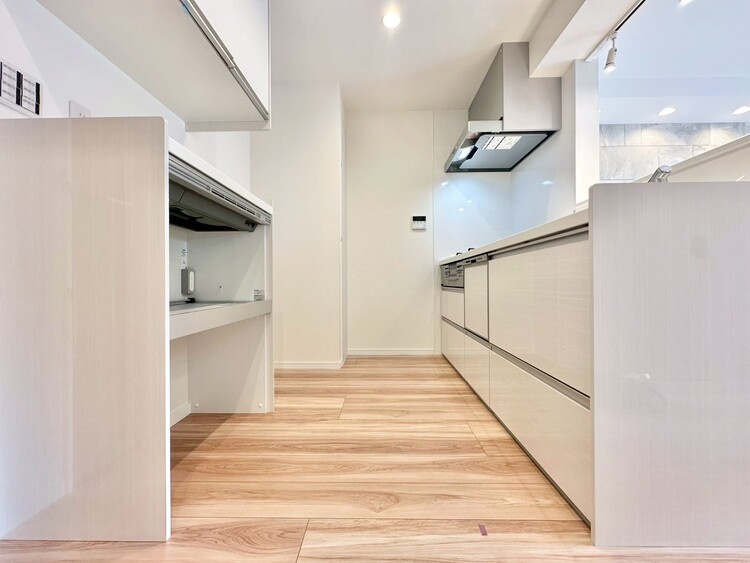 キッチン 洗練されたスタイリッシュなデザイン性と使いやすさを備えた仕様。