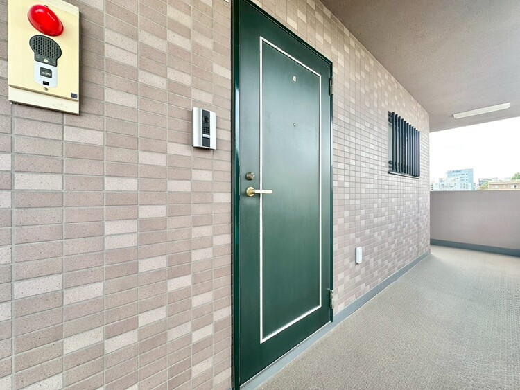 玄関 玄関を開ければ、そこは安らぎのご自宅。