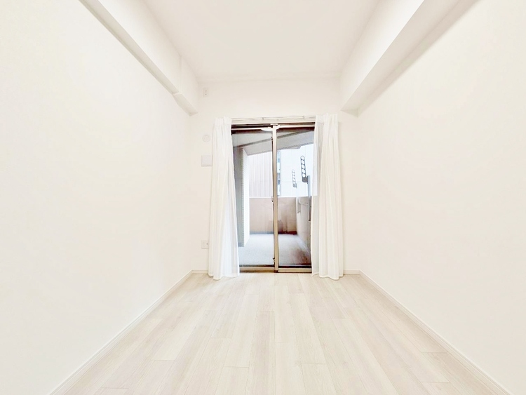 居間 快適に過ごす毎日を求めて、暮らしの中でご自身の「マイホーム」に創り上げてください。