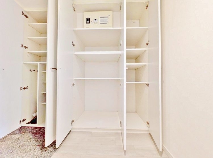 収納 居室にはクローゼットがあり、荷物もスッキリ収納して快適にお過ごしいただけます。