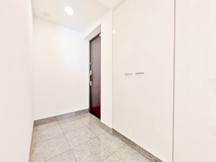 玄関 シューズボックスを完備した玄関です。