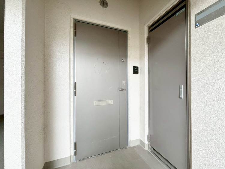 玄関 玄関を開ければ、そこは安らぎのご自宅。