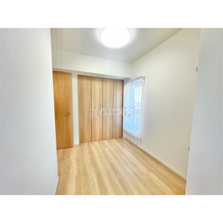 内装 穏やかな日差しと心地よい風が吹き抜ける窓配置