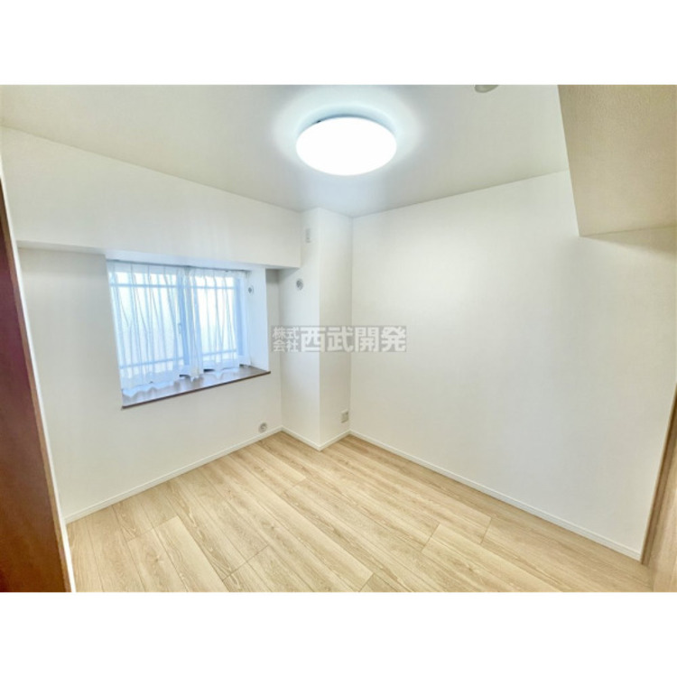 内装 溢れる陽光で笑顔も輝く室内