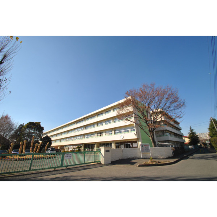 周辺 志木第二中学校(約400m)