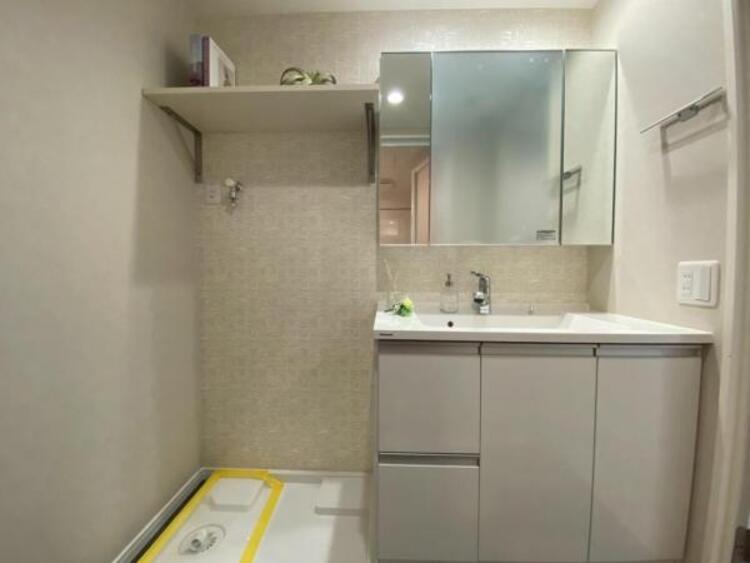 洗面 使い勝手の良い洗面台で、朝の準備もスムーズにこなせます。