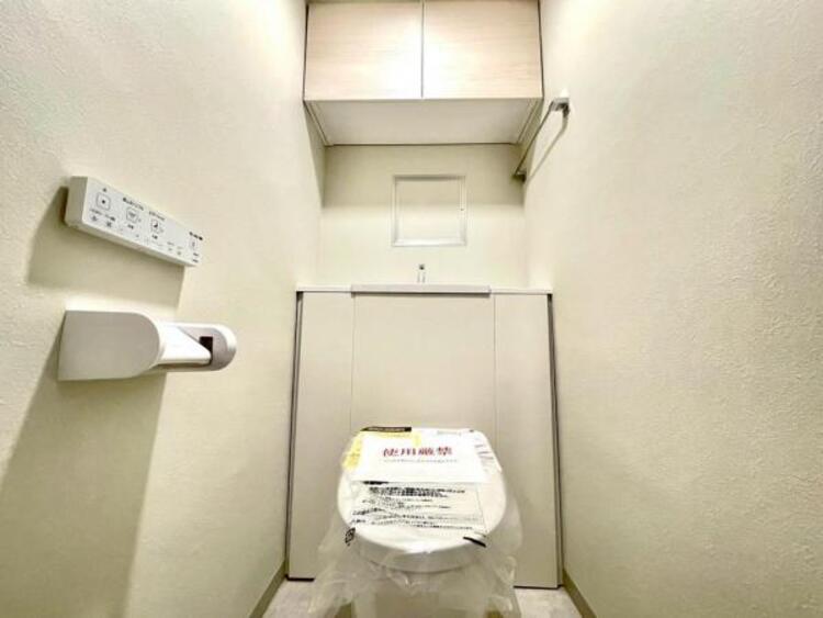 設備 シャワートイレを標準装備。操作パネルで、洗浄機能や温度設定などもラクラク設定できます。