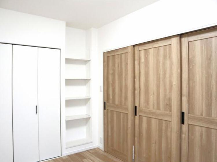 内装 洋室6帖　日々の疲れを癒してくれる主寝室。自由度が高いので家具のレイアウトでお好みの空間を創りだせます。