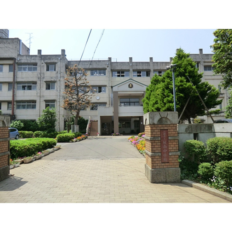 周辺 城南中学校(約760m)