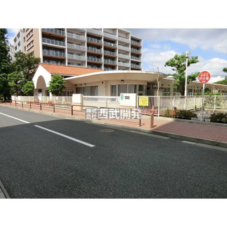 周辺 第四保育園(約570m)