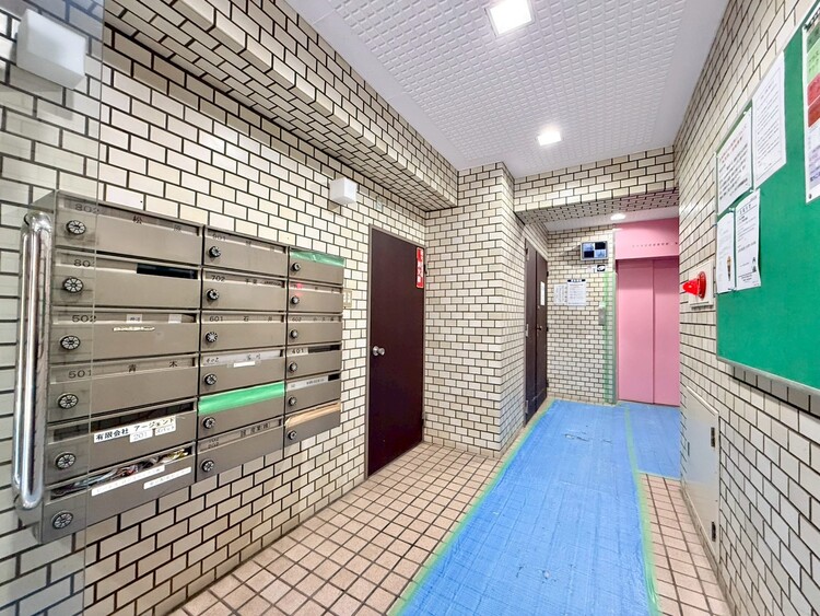 その他 館内は静寂な中が保たれており、管理が行き届いている印象を受けました。