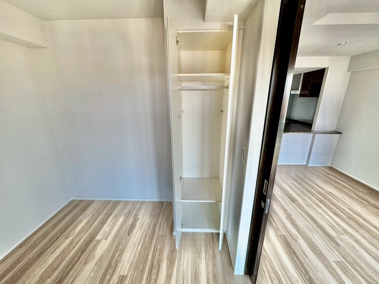 その他 収納スペースが付いていて、お部屋を広く使っていただけます。