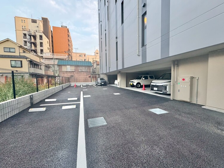 その他 駐車スペースが嬉しいですね。※空き状況は都度ご確認下さい。