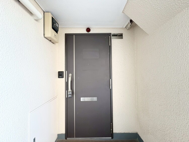 その他 清潔感のある落ち着いた雰囲気の玄関です。